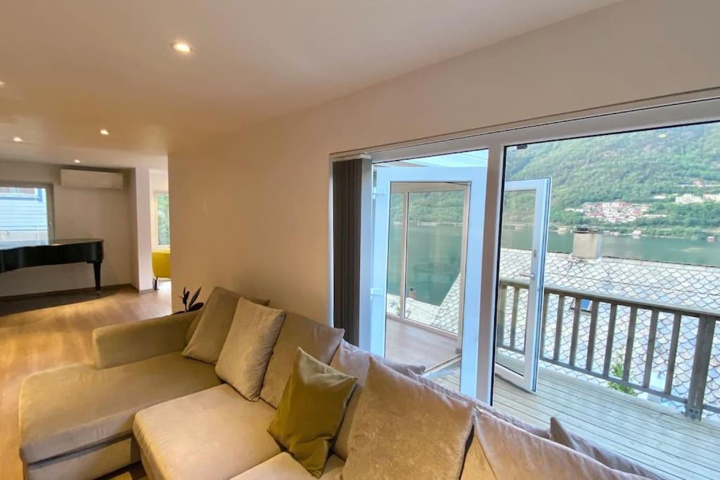 Fjordside Panorama House Trolltunga Villa Odda Ngoại thất bức ảnh